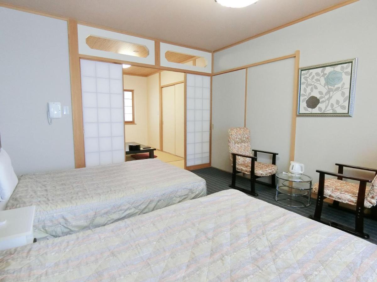 Yurakuan Miyazaki Hotell Exteriör bild