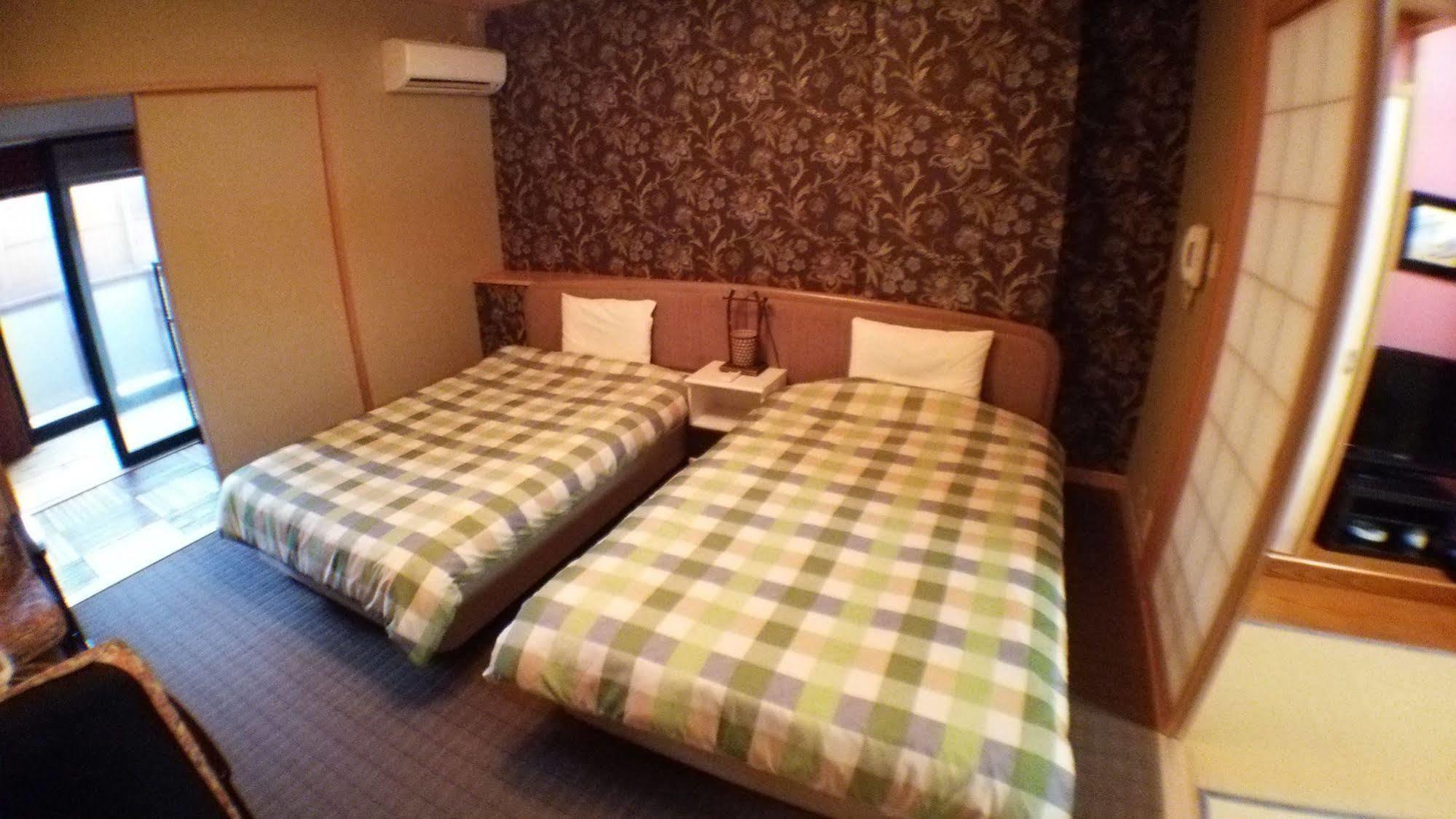Yurakuan Miyazaki Hotell Exteriör bild